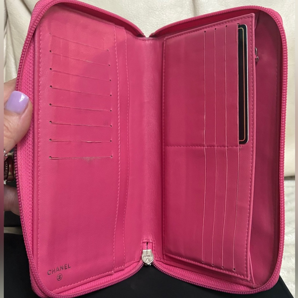 Chanel charms Patent Leather Zip organizer Wallet - Pink🔥 - Picture 9 of 13